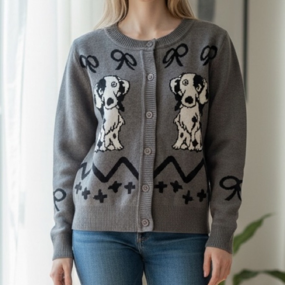 Utti | Dog Motif Button-Front Cardigan – Gray & Black